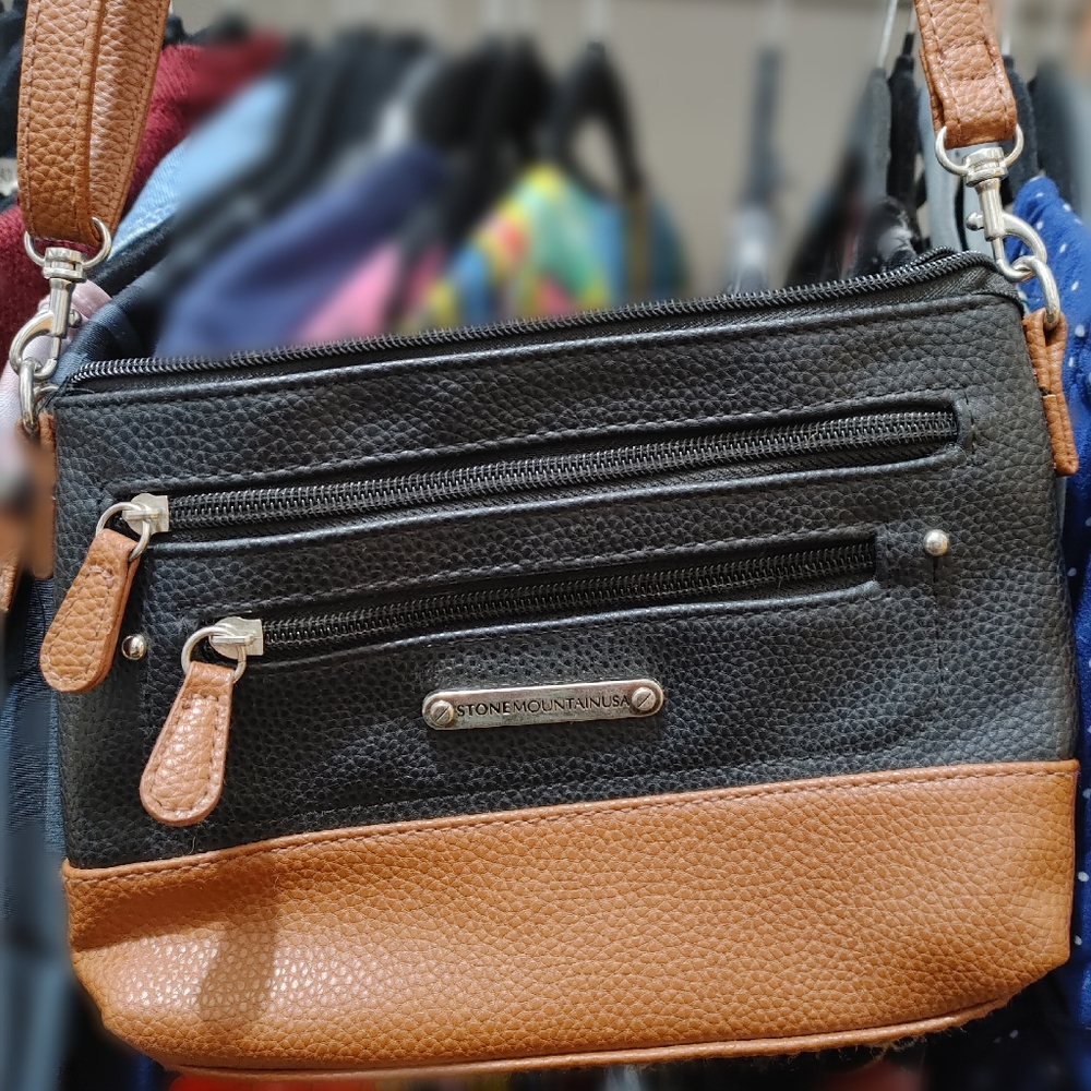 Crossbody purse